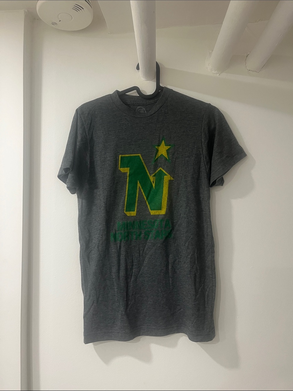 Vintage NHL Minnesota North Stars T Shirt SMALL